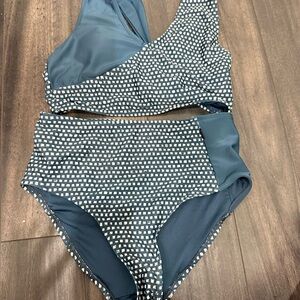 Chic Blue Patterned Bikini Set WORN ONLY 2 TIMES